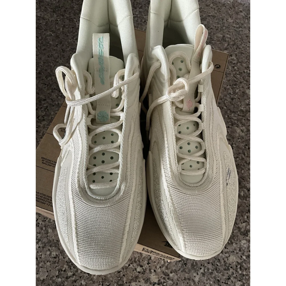 NIKE COSMIC UNITY 2 Basketball Shoes Size 11.5 Coconut Milk